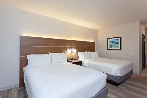 Holiday Inn Express Los Angeles LAX Airport image 9